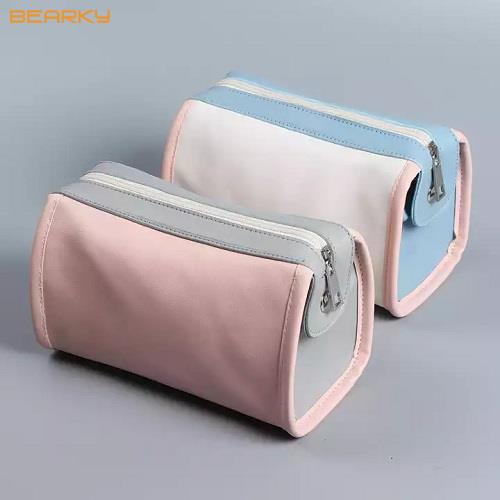 Best make up bag and cosmetic case for travel in 2022